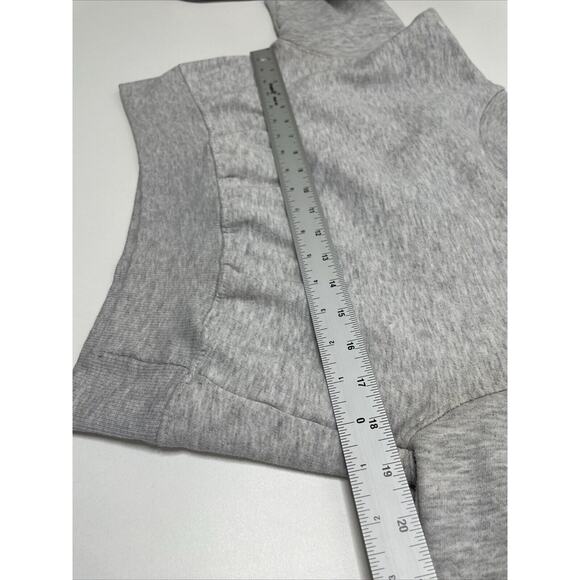 Refuge‎ Athletics Women’s Crop Top Sweatshirt Pullover Crewneck Gray XS Ladies - Picture 9 of 12